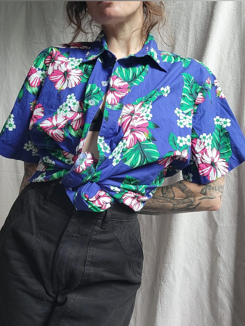 Vintage 90s Tropical Flower Hawaiian Button Down Shirt Sara USA Large